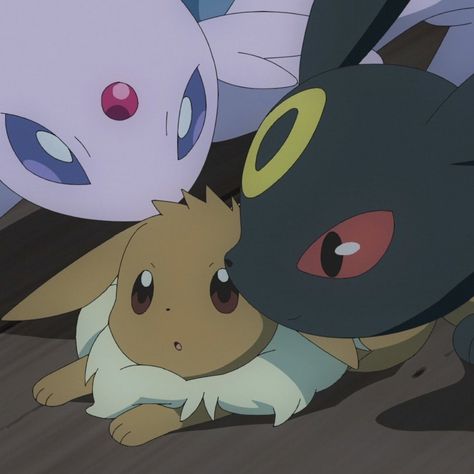 Umbreon And Eevee, Eevee Aesthetic, Espeon Icon, Espeon And Umbreon, Cute Pokemon Art, Umbreon And Espeon, Your Adorable, Pokemon Eeveelutions, Cute Pokemon Pictures