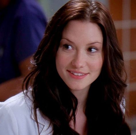 Lexie Grey - Grey's Anatomy Icons - Aesthetic Lexi Greys Anatomy, Lexi Grey, Grey Brown Hair, Chyler Leigh, Greys Anatomy Characters, Lexie Grey, Gray Aesthetic, Grey's Anatomy, Grey Hair