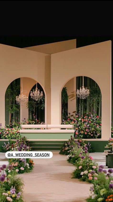 Home Reception Decorations, Wedding Hall Backdrop, Reception Stage Ideas, Wedding Lounge Decor, Bridal Shower Tablescape, Entrance Wedding, Indoor Wedding Ceremony, Reception Stage Decor, Forest Theme Wedding