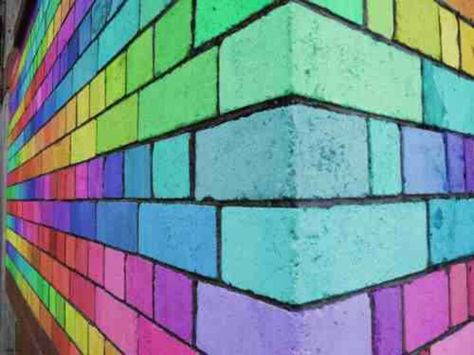 Rainbow-coloured bricks Colorful Brick Wall, Bricks Color, Painted Bricks, Painted Brick Walls, Sidewalk Chalk Art, School Murals, Rainbow Paint, Wall Murals Painted, Brick Walls