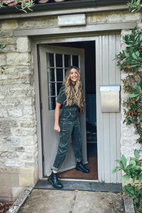 #ZoeSugg #ZoeSuggStyle #ZoeSuggOutfits #ZoeSuggStyleOutfits #ZoeSuggStyleWinter #ZoeSuggStyleAutumn #ZoeSuggStyleFashion #ZoeSuggFashionAutumn #ZoeSuggFashion #ZoeSuggFashionAutumn #ZoeSuggFashionWinter #ZoeSuggStyleFashion #ZoeSuggAutumnStyle #ZoeSuggAutumnOutfits #ZoeSuggAutumnStyle #ZoeSuggFashionAutumn #AutumnTrends2020 #AutumnTrends #AutumnTrends2020Fashion Zoe Sugg Aesthetic, Zoe Sugg Style, Zoe Sugg Outfits, Zoella Outfits, Zoella Style, 2010 Vibes, Outfit Recreation, Celebrities Outfits, Zoe Sugg