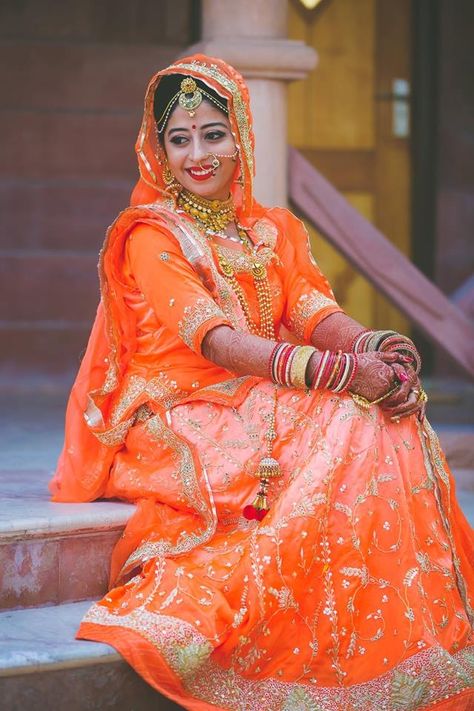 Rajasthani Photo, Lehenga Bride, Lehenga Pink, Rajasthani Bride, Rajasthani Dress, Indian Wedding Poses, Indian Wedding Bride, Indian Wedding Photography Couples, Indian Bridal Photos