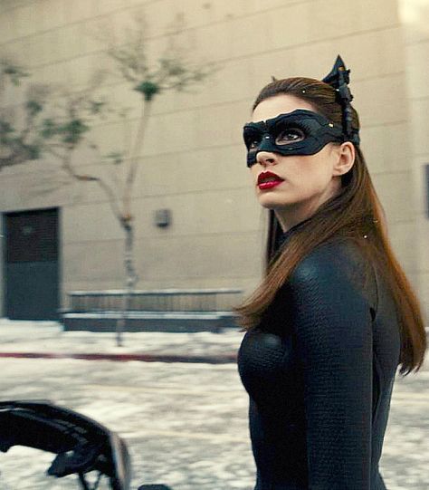 Catwoman Costume, Anne Hathaway Catwoman, Catwoman Selina Kyle, Catwoman Cosplay, The Dark Knight Trilogy, Bob Kane, Gotham Girls, Danielle Panabaker, Superhero Batman