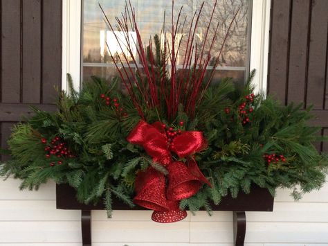 20-easy-holiday-window-box-ideas15 Wreaths Ribbon, Christmas Window Boxes, Winter Window Boxes, Lighted Garland, Christmas Planter, Christmas Urns, Outdoor Christmas Planters, Window Box Flowers, Christmas Planters