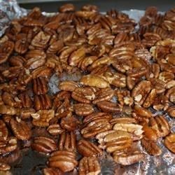 Toasted buttered pecans. This crunchy snack is easy to make and has a delightful salty flavor. Roasted Salted Pecans Recipe, Toasted Pecans Recipe, Roasted Pecans Recipe, Salted Pecans, Honey Roasted Pecans, Glazed Pecans, Nut Snacks, Roasted Pecans, Pecan Nuts