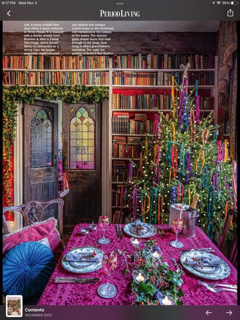 Curtains Dining Room, Christmas Curtains, Colorful Christmas Decorations, Cozy Christmas Living Room, Period Living, Christmas Dining Room, Bedroom Images, Christmas Decorations Living Room, Jewel Colors