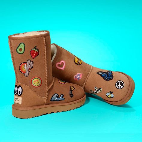 @ugg: “Peel, stick, voila. You've patched it. Link in bio to customize your shoes with playful patches.…” Sneaker Fits, Ugg Boots Outlets, Boots Ugg, Uggs Outfit, Ugg Slippers, Victorias Secret Models, Street Style Paris, Paris Street, Your Shoes