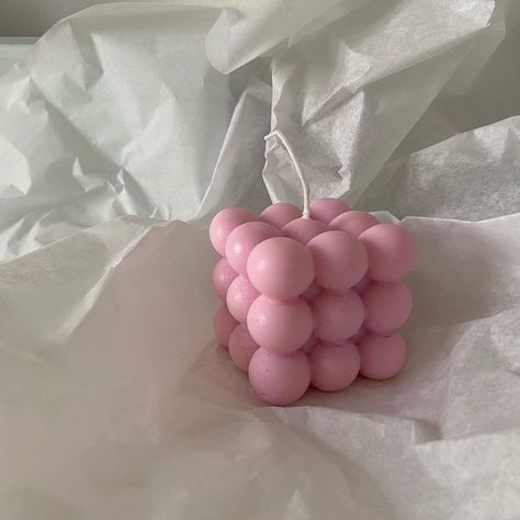 Pink Bubble Candle, Bubble Candle, Natural Luxury, Luxury Look, Food Candles, Aesthetic Candles, Diy Soy Candles, Candle Business, Pink Bubbles