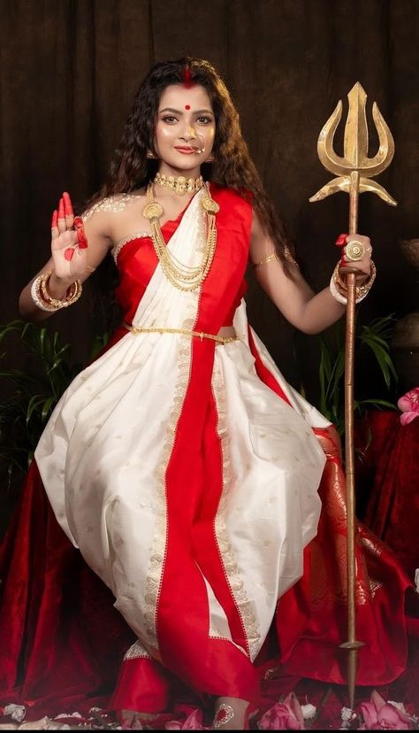 Navratri Shoot Pose, Durga Look Photoshoot, Durga Maa Photoshoot, Agomoni Photoshoot, Agomoni Shoot, Navratri Photoshoot, Nava Durga, Zubeen Garg, Nav Durga