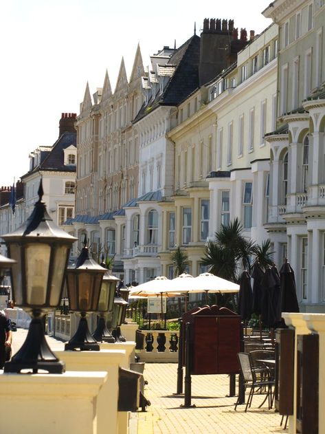 Llandudno Wales, Victorian Seaside, Northern Wales, Fun Trips, Luxury Beach Resorts, Wales Travel, Coastal City, Alice Wonderland, Wales Uk