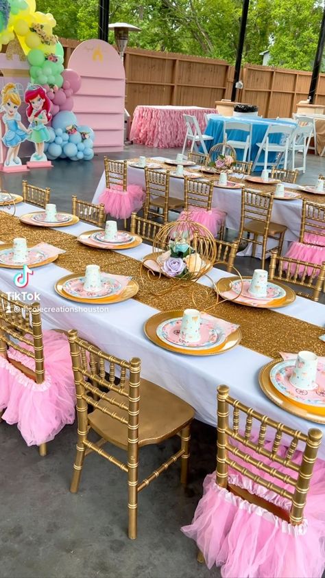 Royal Castle Birthday Theme, Princess Ball Themed Birthday Party, Disney Princess Party Table Decor, Princess Birthday Party Table Decor, Royal Celebration Birthday Party, Disney Princess Birthday Party Table, Backyard Princess Party, Princess Table Decor, Royal Princess Theme Birthday Party