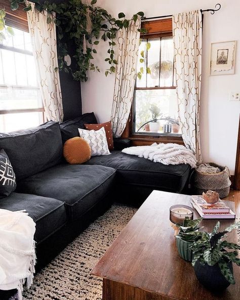 Bohemian Ideas, Bohemian Style Home, Writing Room, Black Couches, Mind Palace, Bohemian Inspiration, Bohemian Lifestyle, Design Room, Living Room Scandinavian