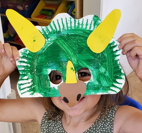 Triceratop Preschool Craft, Dinasour Ideas For Preschool, Dinosaur Theme Week Preschool, Preschool Art Dinosaurs, Triceratops Activities Preschool, Dino Feet Craft, Dinosaur Art Ideas For Preschoolers, Dinasour Preschool Craft, Dino Prek Activities