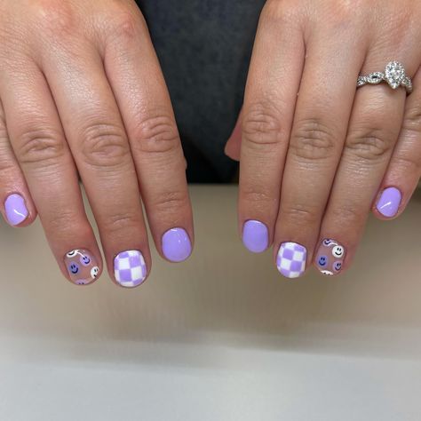 Cute happies for @autumnhalesphoto 💜 #purplenails #smileynails Purple Smiley Face Nails, Purple Smiley Face, Smiley Face Nails, Face Nails, Purple Nails, Smiley Face, Smiley, Nail Polish, Bee