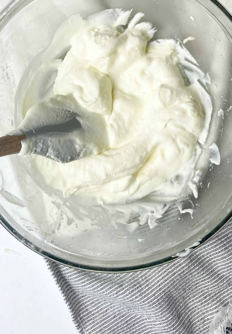 Whip Cream Recipe Without Heavy Cream, Whipped Cream Without Heavy Cream, Whipped Icing Recipes, Homemade Heavy Cream, Whipped Topping Recipe, Diy Whipped Cream, Wipped Cream, Heavy Cream Recipes, Homemade Whipped Cream Recipe