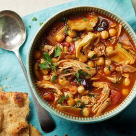 Slow Cooker Mediterranean Chicken, Slow Cooker Mediterranean, Chicken Breast In Air Fryer, Chicken Chickpea, Dash Diet Recipes, Mediterranean Diet Recipes Dinners, Med Diet, Easy Mediterranean Diet, Chickpea Soup