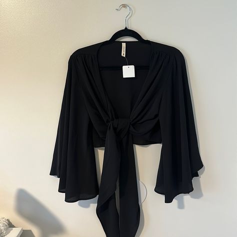 Tyche Tie Front Wrap Top With Flare Sleeves, Nwt. Size Medium. Y2k Fits, Wrap Too, Flare Sleeves, Tie Blouse, Wrap Top, Flared Sleeves, Pretty Outfits, Cool Outfits, High School