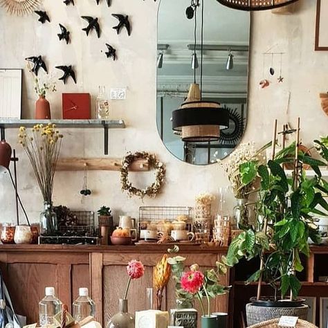 The Interior Shopkeepers on Instagram: "Les Fleurs, Paris 📷@boutiquelesfleurs Love the mix at this pretty Parisian home, plant and vintage shop - and close by their other boutique filled with dried flowers and the sweetest baby clothes #shopinterior #theinteriorshopkeepers #sharingaworldofshops" Brick And Mortar Boutique, Vintage Boutique Interior, Vintage Shops Paris, Paris Vintage Stores, Brick Lane Vintage Market, Ernest Flower Shops, Brick And Mortar, Boutique Interior, Shop Interior