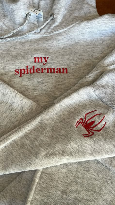 Spiderman Embroidery, Spiderman Hoodie, Marvel Shoes, Color Mixing Chart, Creative Gifts For Boyfriend, Embroidery Template, Embroidery Hoodie, Hello Kitty Drawing, Free Socks