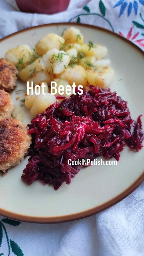 Buraczki Zasmażane - Hot Beets Salad - the best side dish to accompany Polish Kotlety Mielone. A staple and a comfort food at its best 😍 Here is a recipe: Shredded Beets Recipe, Beets Salad, Polish Food Recipes, Best Side Dish, Seasonal Cooking, Beet Recipes, Polish Food, Ukrainian Recipes, Cheesy Pasta