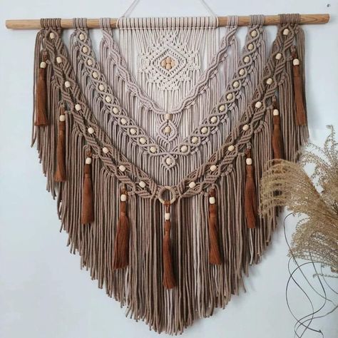 Raffia Decor, Simpul Makrame, Macrame Wall Hanger, Macrame Headboard, Macrame Plant Hanger Patterns, Makramee Diy, Macrame Knots Pattern, Macrame Supplies, Diy Macrame Plant Hanger