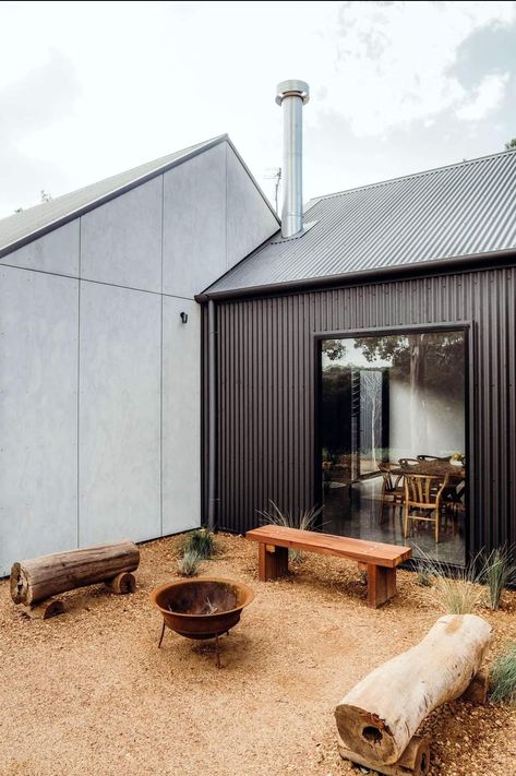 Metal Building Interior, Modern Barn Style, Sustainable Building Design, Barn Houses, Farmhouse Architecture, Shed Home, Cabin Home, Sustainable Building, Modern Barn House