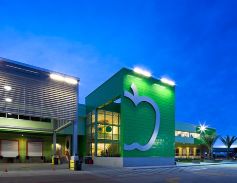 Houston Food Bank | RdlR Architects | Archinect Food Bank Donations, Bank Interior Design, Houston Design, Houston Food, Moving To Texas, Bank Design, Food Donation, Unusual Buildings, Food Bank