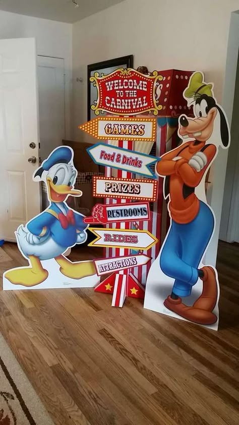 Austin's Mickey Mouse Clubhouse Carnival!! | CatchMyParty.com Mickey Mouse Birthday Theme, Mickey Mouse Birthday Party Ideas, Mickey First Birthday, Mickey Clubhouse, Mickey Mouse Themed Birthday Party, Mickey Mouse Photos, Mickey Mouse Clubhouse Birthday Party, Disneyland Birthday, Mickey Theme