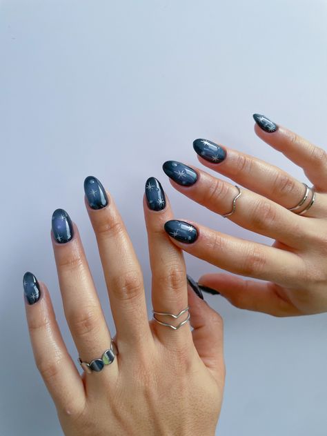 Aura nails black style nails 2023 summer Short Aura Nails Square, Short Aura Nails, Aura Nail Art, Aura Azul, Customization Ideas, Evil Eye Nails, Aura Nails, Homecoming Nails, Luke Hemmings