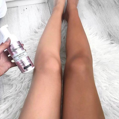 4,230 Likes, 166 Comments - Cult Beauty (@cultbeauty) on Instagram: “Don't believe the Loving Tan hype? We'll let @katherine_bondd's before and after do the talking.…” Tan Makeup, Loving Tan, Makeup Fake, Safe Tanning, Tanning Skin Care, Best Tanning Lotion, Tanned Makeup, Tanning Tips, Tanning Mousse