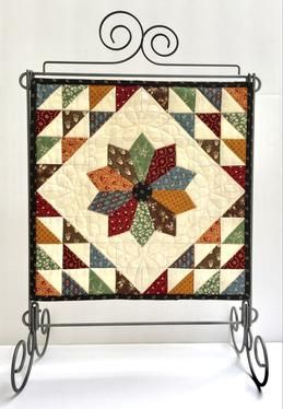 Mini Quilts Patterns Free Simple, Mini Quilts Patterns Free Wall Hangings, Quilted Wall Hangings Patterns Free, Quilt Wall Hanging Patterns, Tiny Quilts, Quilted Wall Hangings Patterns, Kim Diehl Quilts, Dresden Plate Patterns, Small Quilt Projects