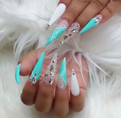 Nail Art Group | That Tiffany Blue 😍😍😍😍 | Facebook Stiletto Nails Design, Acrylic Stiletto Nails, Tiffany Blue Nails, Gem Nail Designs, Blue Stiletto Nails, Diamond Nail Designs, Aqua Nails, Glitter Stilettos, Nails Design Ideas