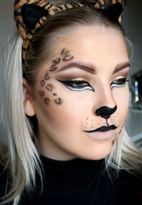 There are so many makeup ideas which you can consider as a last minute makeupCheck these Last Minute Halloween Makeup Ideas with tutorials for Halloween. Halloween Ideas Makeup, Leopard Makeup Halloween, Last Minute Halloween Makeup, Cat Halloween Makeup, Fantasy Make-up, Leopard Halloween, Leopard Makeup, Halloween Make-up Looks, Animal Makeup