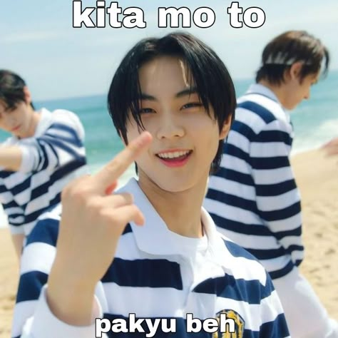 Memes Tagalog, Funny Text Pictures, Enhypen Meme, Enha Memes, Funny Quotes Tumblr, Tagalog Quotes Hugot Funny, Au Memes, Filo Memes, Filipino Memes