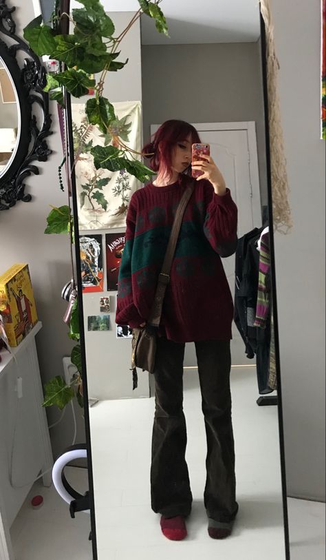 Outfits For Red Hair, Outfit Astethics, Red Grunge Outfit, 90s Rock Fashion, Winter Fits, Other Outfits, Alternative Outfits, A Mirror, Dream Clothes