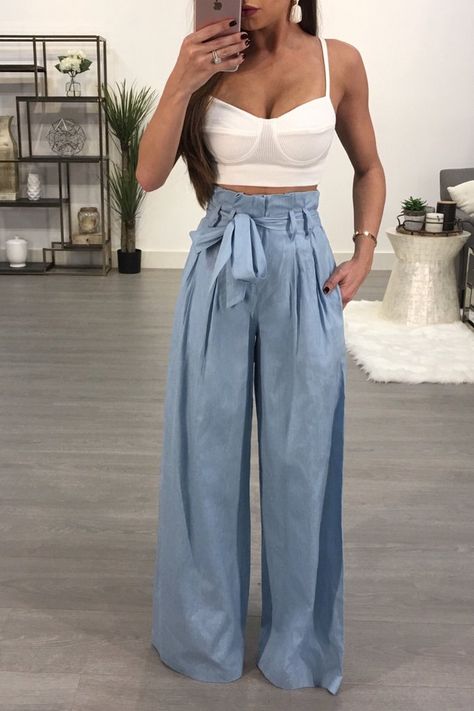 Denim Palazzo Pants Outfit, Denim Palazzo, Palazzo Pants Outfit, Looks Jeans, Balloon Pants, Iranian Women Fashion, Trendy Dress Outfits, Best Mens Fashion, Classy Dress Outfits