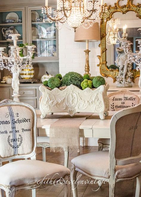 French Country Dining Room, French Country Living, Country Dining Rooms, French Country Dining, French Country Living Room, French Country Design, Casa Country, Country Decorating, French Country Farmhouse