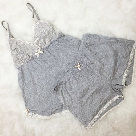 Anastasia Set. Beautiful Gray Pajama Set With Lace Details 50s Pajamas Vintage, Fall Pajama Set, Cute Pajamas Sets, Cute Outfits To Sleep In, Silk Pajama Set Aesthetic, Matching Undergarment Sets, Cute Undergarment Sets, Sewing Pajama Set, Coquette Pj Set