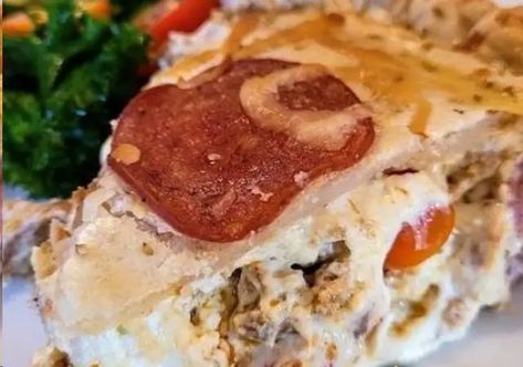 Pizza Pot Pie - recipes Pizza Casserole Pie, Chicken Pot Pie With Pizza Crust, Pizza Pudgy Pie Recipes, Spaghetti Pizza Pie Pioneer Woman, Pizza Pot Pie Recipe Food Network, Pizza Pot Pie, Food Recipes Easy, Sweet Bell Peppers, Pot Pies Recipes