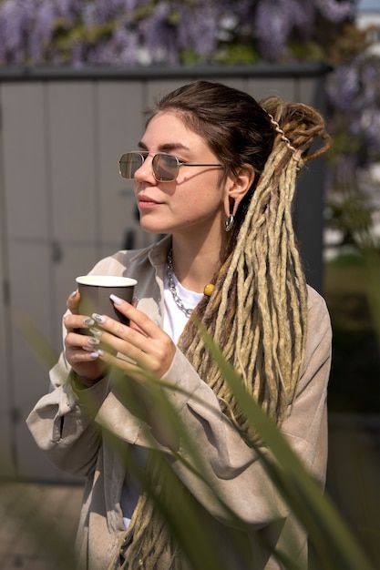 Coffee Holding Pose, Woman Holding Coffee Cup, Holding Mug Pose Reference, Holding A Coffee Cup Pose, Holding Cup Pose, Holding Coffee Pose, Holding Cup Reference, Holding Coffee Cup, Pose Woman