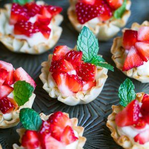 Whipped Feta Strawberry Phyllo Cups - Peas And Crayons Phylo Cups Ideas, Phyllo Fruit Cups, Phyllo Cup Breakfast, Fancy Finger Desserts, Stuffed Phyllo Cups, Phyllo Shells, Strawberry Bites, Lifestyle Advice, Phyllo Cups