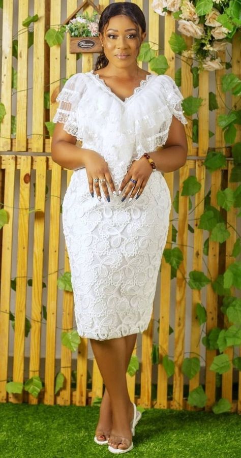 Latest White Lace Styles, White Lace Dress Styles Ghana, White Lace Styles, Lace Dress Styles Ghana, Simple Lace Dress, White Lace Design, White Lace Dress Short, Lace Dress Classy, Fancy Short Dresses