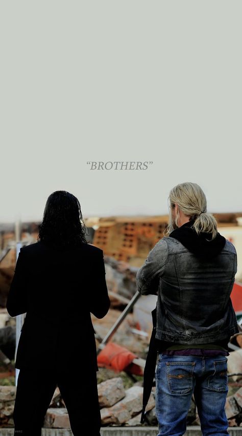 Thor Funny, Loki And Thor, Thor And Loki, Thor Wallpaper, Loki Aesthetic, Loki Wallpaper, Thor Comic, Marvel Couples, Loki Art