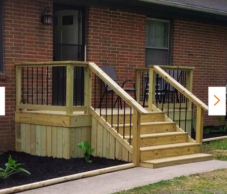 Porch Steps Ideas Wooden, Uncovered Front Porch Ideas, Exterior Entryway Ideas, Lake Porch, Edinburgh House, Cottage Deck, Front Porch Stairs, Porch Railing Designs, Front Porch Deck