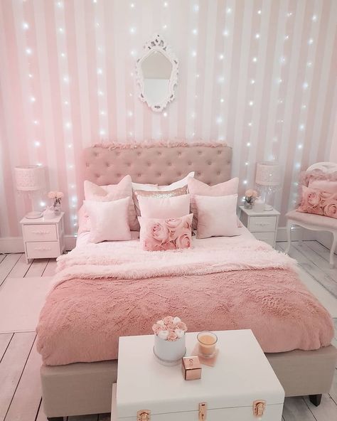 Cute #roomdecor Pink Bedroom Furniture, Pink Bedroom Design, Fancy Bedroom, Bedroom Pink, Teen Bedroom Designs, Hiasan Bilik Tidur, Pink Bedroom Decor, Pink Room Decor, Classy Bedroom