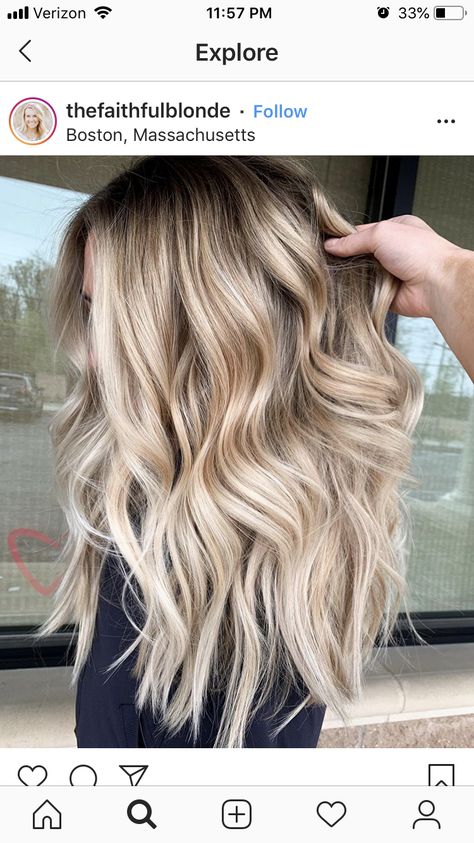 Rooted Blonde For Fall, Blonde Balayage Fall 2023, Medium Length Layered Blonde Hair, Honey Vanilla Blonde Balayage, Spring Blonde Hair 2024, Blonde Hair Color Ideas For Fall Winter Balayage, Winter Blonde Hair Balayage, 2024 Blonde Hair Trends, Dimensional Blonde With Money Piece