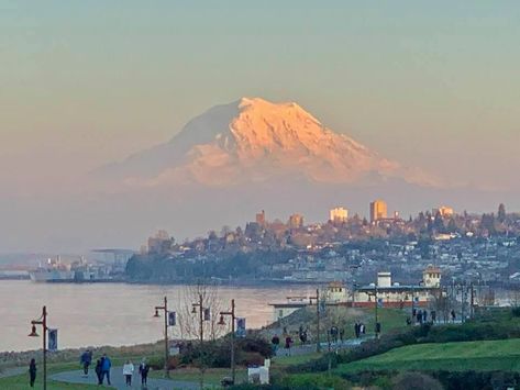 Sunset at Point Ruston - a grand View of Mount Rainier from the Tacoma Waterfront. photographer Christian Morden Mount Rainier, Eye Candy, Candy, Natural Landmarks, Photographer, Travel, Nature