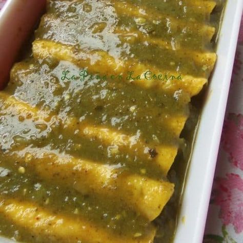 Roasted Poblano Sauce Carne Asada Enchiladas, Poblano Recipes, Poblano Peppers Recipes, Poblano Sauce, Green Chile Enchilada Sauce, Green Chile Enchiladas, Braised Greens, Roasted Poblano Peppers, Roasted Poblano