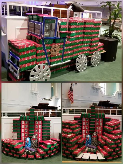 Occ Shoebox Display Ideas, Christmas Shoe Box Ideas, Shoebox Project, Christmas Child Shoebox Ideas, Operation Shoebox, Christmas Shoebox, Operation Christmas Child Boxes, Shoebox Ideas, Operation Christmas Child Shoebox