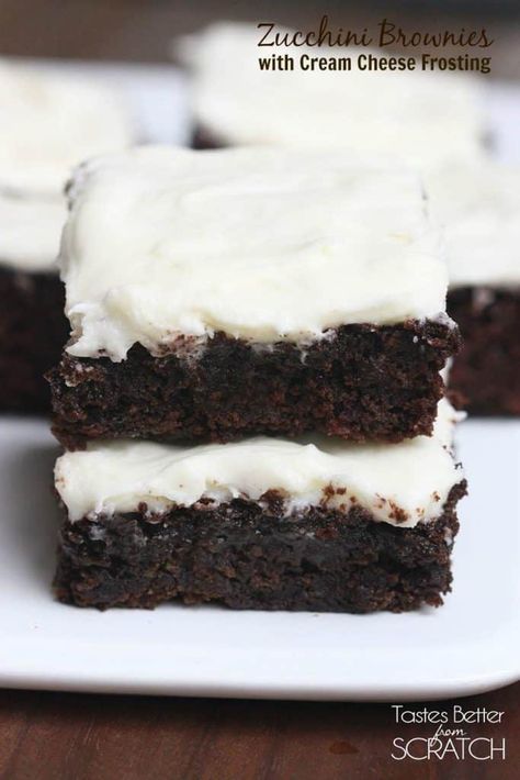 Zucchini Brownies with Cream Cheese Frosting:  Zucchini Brownies with Cream Cheese Frosting are dense, moist, and just delicious. Baileys Brownies, Brownies With Cream Cheese Frosting, Bailey Brownies, Brownies With Cream Cheese, Zucchini Brownies, Brownie Frosting, Cream Cheese Brownies, Tastes Better From Scratch, Oreo Dessert